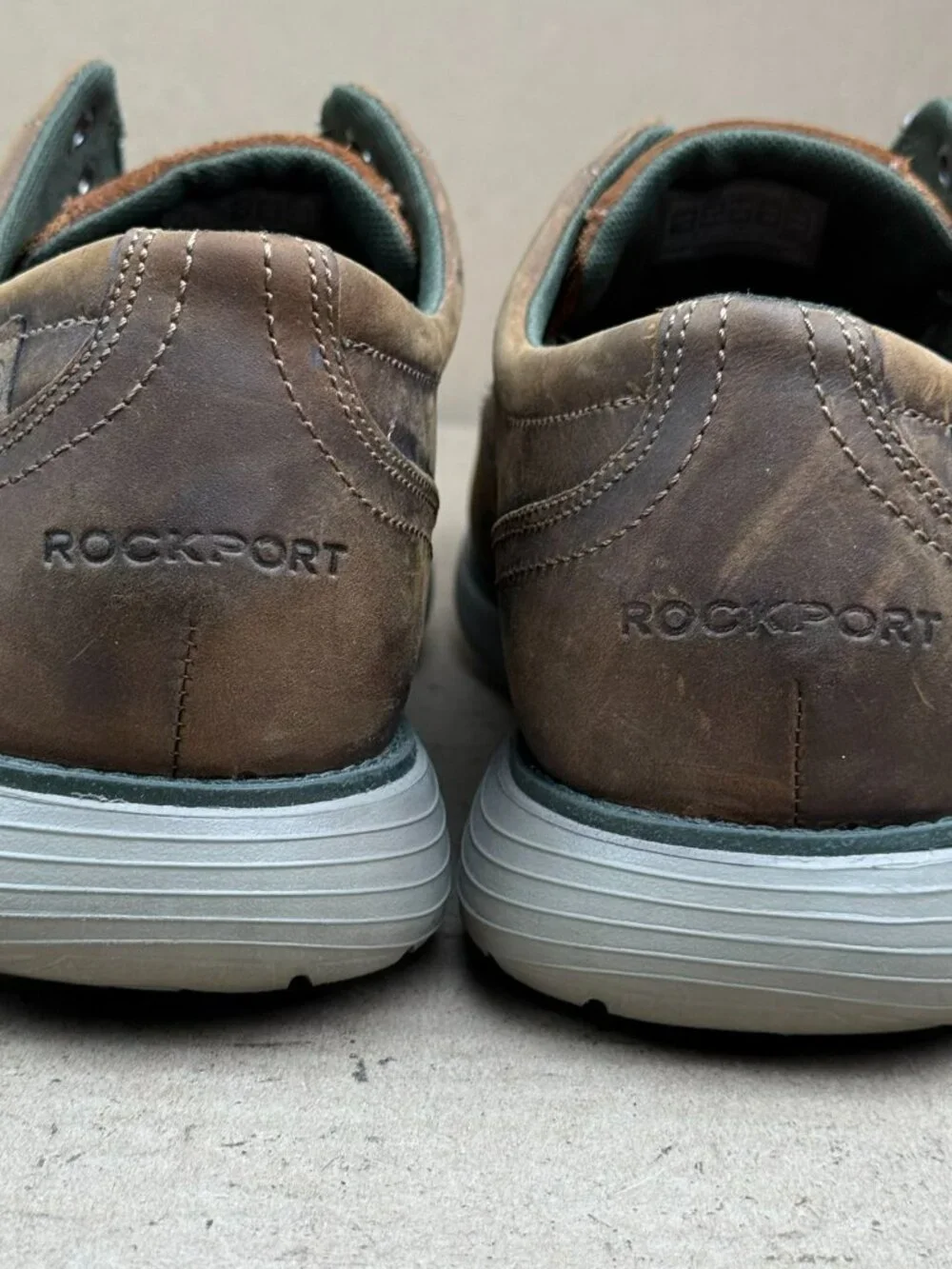 Rockport Men's Brown TruTech Leather Shoes Size 11 M (CI2336) Laces missing